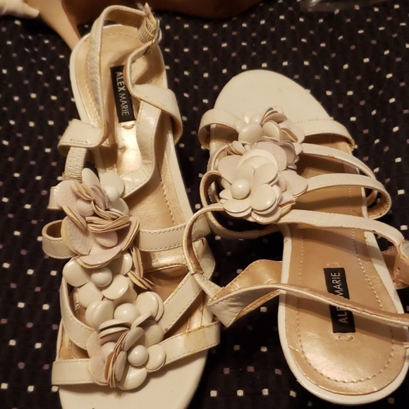 Shoes - Picture 2 of 2